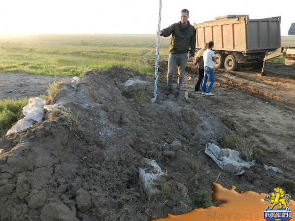 Незаконная добыча песка в Ленинском районе уничтожает археологические объекты античного городища и некрополя Артезиан – Восточно-Крымский историко-культурный музей-заповедник (ФОТО) - «Туризм Крыма»