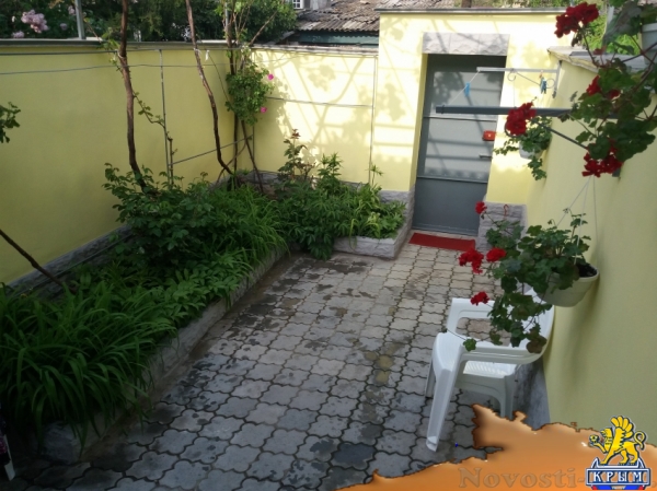 Отдых в Евпатории. Сдам 2-х комнатную квартиру с отдельным двориком в курортной зоне города Отдых в Крыму 2017 - жильё в Крыму без посредников - «Отдых в Евпатории»