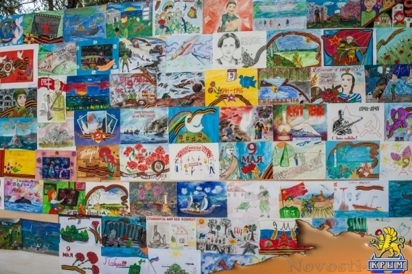 На Сапун-горе над Севастополем подняли В«Знамена славыВ» (ФОТОРЕПОРТАЖ) - «Общество Крыма»