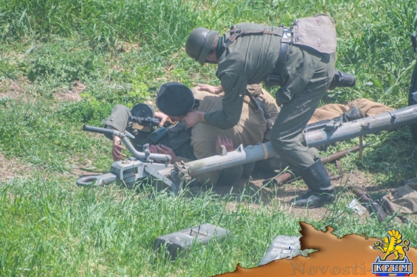 На Сапун-горе над Севастополем подняли В«Знамена славыВ» (ФОТОРЕПОРТАЖ) - «Общество Крыма»