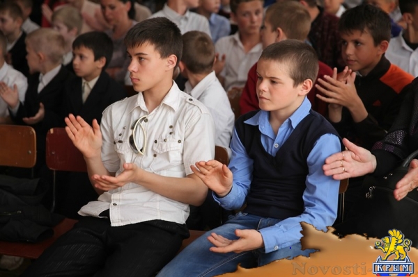 Концерт ко Дню Победы в школе-интернате всколыхнул сердца зрителей - «Керчь»