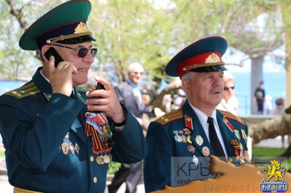 Акция «Бессмертный полк» собрала на набережной Ялты тысячи горожан (ФОТО) - «Политика Крыма»