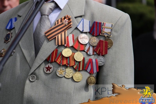 Более 6 тысяч ялтинцев пришли на митинг к мемориалу Холм Славы в честь очередной годовщины Великой Победы (ФОТО, ВИДЕО) - «Политика Крыма»