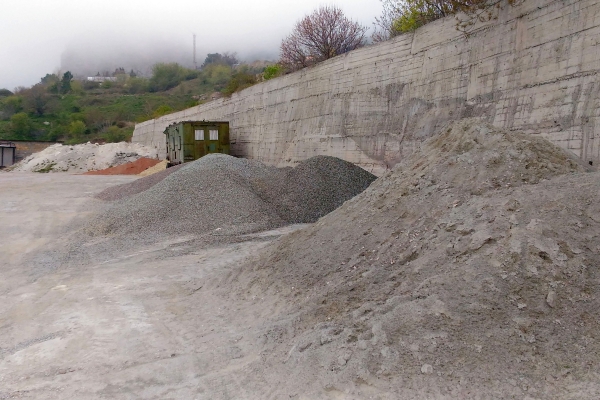 После проведенной госземинспекторами проверки в бюджет Чистенского сельского поселения начнут поступать доходы от аренды земельного участка муниципальной собственности - «Госкомрегистр»