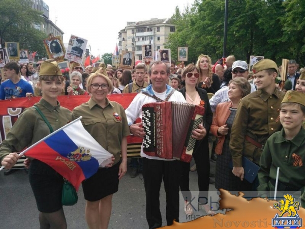 Более 45 тысяч человек приняли участие в шествии «Бессмертного полка» в Симферополе (ФОТО) - «Общество Крыма»