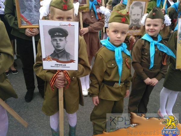 Более 45 тысяч человек приняли участие в шествии «Бессмертного полка» в Симферополе (ФОТО) - «Общество Крыма»