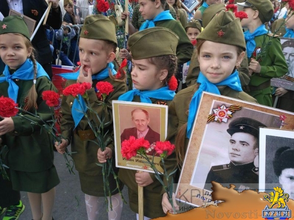 Более 45 тысяч человек приняли участие в шествии «Бессмертного полка» в Симферополе (ФОТО) - «Общество Крыма»