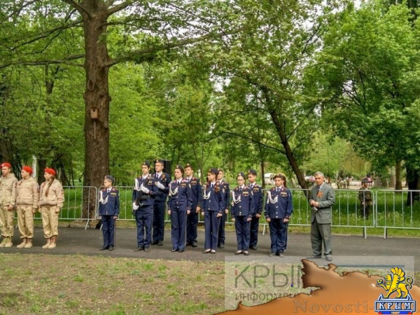 Боевая машина десанта дополнила мемориальный комплекс «Честь, доблесть и слава» в Симферополе (ФОТО) - «Общество Крыма» Боевая машина десанта дополнила мемориальный комплекс «Честь, доблесть и слава» в Симферополе (ФОТО) - «Общество Крыма»