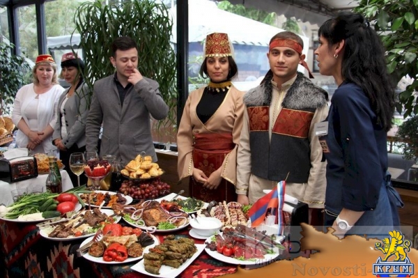 Ялта отпраздновала Хыдырлез концертной программой и конкурсом ресторанов национальной кухни (ФОТО) - «Общество Крыма»