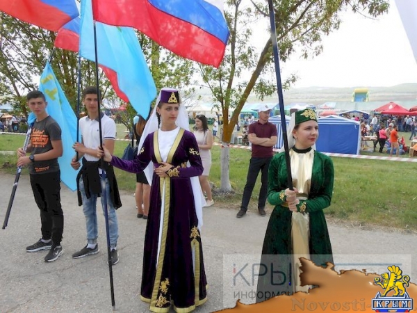 Празднование Хыдырлеза проходит под Бахчисараем (ФОТО) - «Общество Крыма»