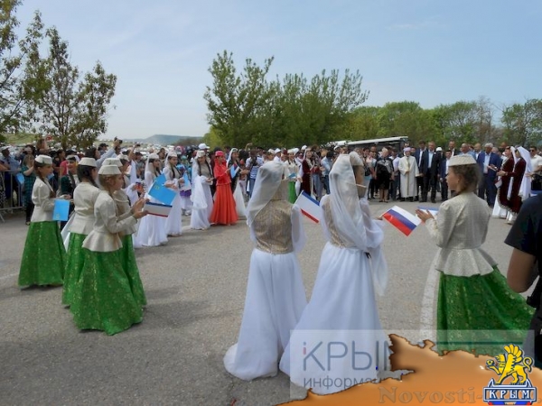 Празднование Хыдырлеза проходит под Бахчисараем (ФОТО) - «Общество Крыма»