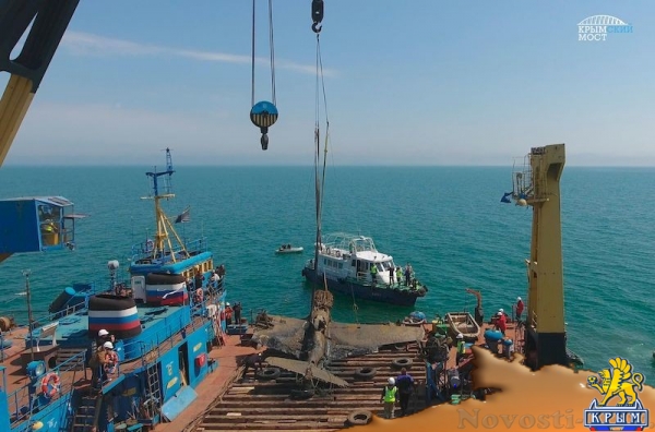 Самолет времен Великой Отечественной войны был поднят со дна Керченского пролива с помощью строителей Крымского моста (ФОТО, ВИДЕО) - «Общество Крыма»