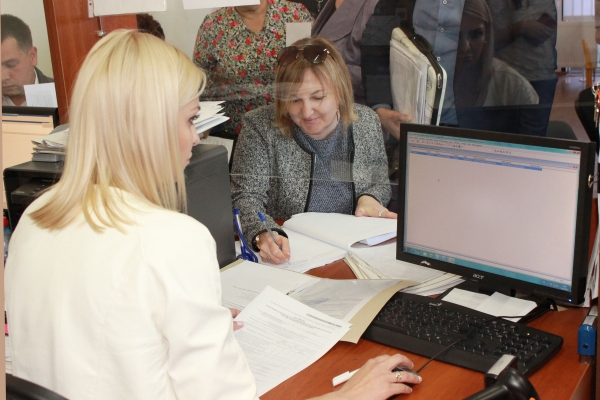 Специалисты Госкомрегистра оформили право собственности на 69 объектов недвижимости «Почты Крыма» за Российской Федерацией - «Госкомрегистр»