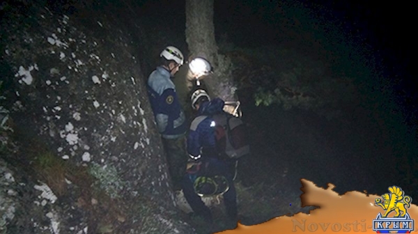 Операция по спасению двоих туристов на горе Демерджи длилась почти всю ночь (ФОТО) - «Туризм Крыма»