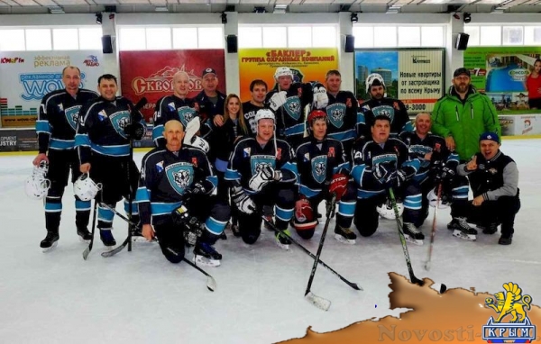 Севастопольцы и симферопольцы приняли участие в финальных соревнованиях Ночной хоккейной лиги в Сочи (ФОТО) - «Спорт Крыма»