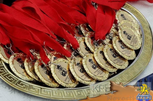 ФК «Евпатория» завоевал Кубок КФС (ФОТО) - «Спорт Крыма» ФК «Евпатория» завоевал Кубок КФС (ФОТО) - «Спорт Крыма»