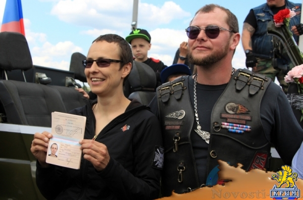 Юлия Чичерина получила паспорт ЛНР (ФОТО. ВИДЕО) - «Общество Крыма»