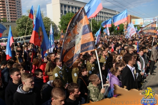 Более 2 тысяч студентов и школьников ЛНР дали клятву на верность Республики (ФОТО) - «Общество Крыма»