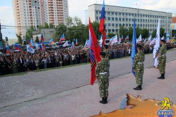 Более 2 тысяч студентов и школьников ЛНР дали клятву на верность Республики (ФОТО) - «Общество Крыма»