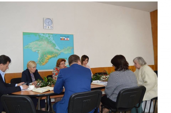 Ирина Клюева провела рабочее совещание в администрации г.Армянска - «Правам ребёнка»