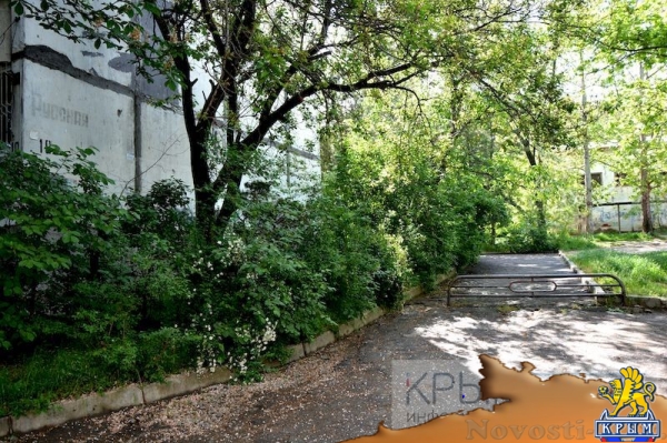 Симферопольские врачи начали бороться с незаконными шлагбаумами во дворах (ФОТО, ВИДЕО) - «Общество Крыма»