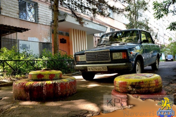 Симферопольские врачи начали бороться с незаконными шлагбаумами во дворах (ФОТО, ВИДЕО) - «Общество Крыма»