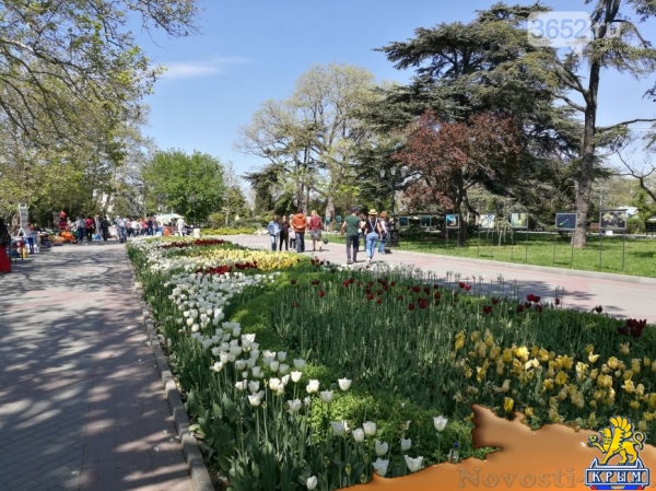 Первое место, куда идут туристы в Севастополе - площадь адмирала Нахимова (ФОТО) - «Симферополь» Первое место, куда идут туристы в Севастополе - площадь адмирала Нахимова (ФОТО) - «Симферополь»