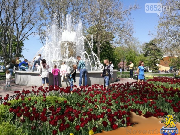 Первое место, куда идут туристы в Севастополе - площадь адмирала Нахимова (ФОТО) - «Симферополь» Первое место, куда идут туристы в Севастополе - площадь адмирала Нахимова (ФОТО) - «Симферополь»