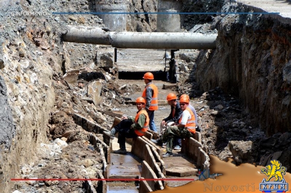Самую проблемную теплотрассу в Симферополе начали готовить к зиме (ФОТО, ВИДЕО) - «Возвращение в Россию»