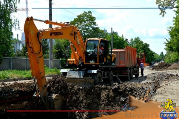 Самую проблемную теплотрассу в Симферополе начали готовить к зиме (ФОТО, ВИДЕО) - «Возвращение в Россию»