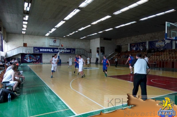 Серебряный и бронзовый призеры прошлого сезона стали победителями 14-го тура мужского баскетбольного чемпионата Крыма (ФОТО) - «Спорт Крыма»