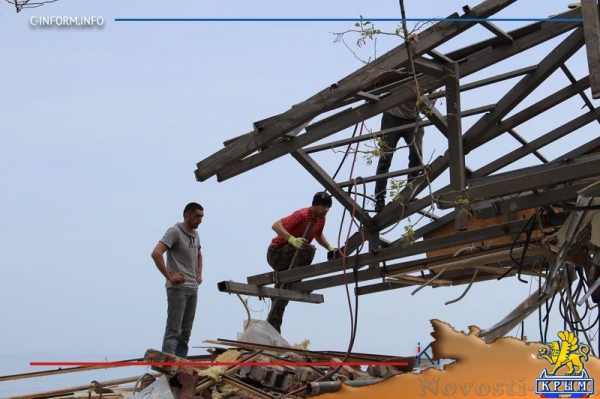 Набережную в Гурзуфе очистят от самостроев в течение недели (ФОТО, ВИДЕО) - «Общество Крыма» Набережную в Гурзуфе очистят от самостроев в течение недели (ФОТО, ВИДЕО) - «Общество Крыма»