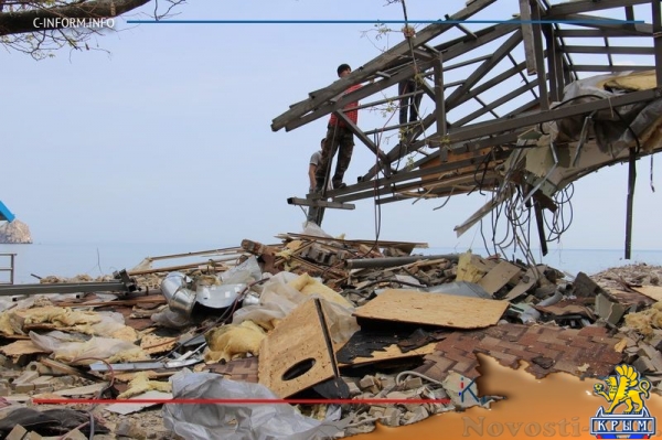 Набережную в Гурзуфе очистят от самостроев в течение недели (ФОТО, ВИДЕО) - «Общество Крыма» Набережную в Гурзуфе очистят от самостроев в течение недели (ФОТО, ВИДЕО) - «Общество Крыма»