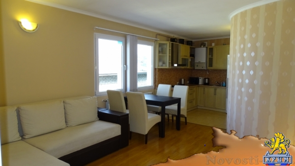 Отдых в Ялте. 2-комнатный дом (спальня и студия) с двориком ! Отдых в Крыму 2017 - жильё в Крыму без посредников - «Отдых в Ялте»