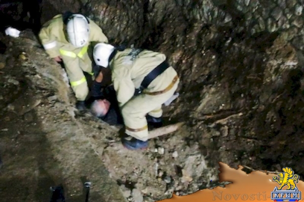 Инвалид-колясочник провалился в неогороженную траншею в городе Саки (ФОТО) - «Культура Крыма»