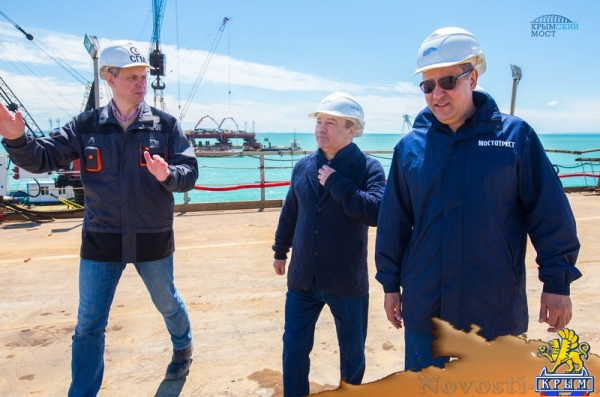 Фарватерные опоры Крымского моста в августе смогут принять судоходные арки (ФОТО, ВИДЕО) - «Экономика Крыма»
