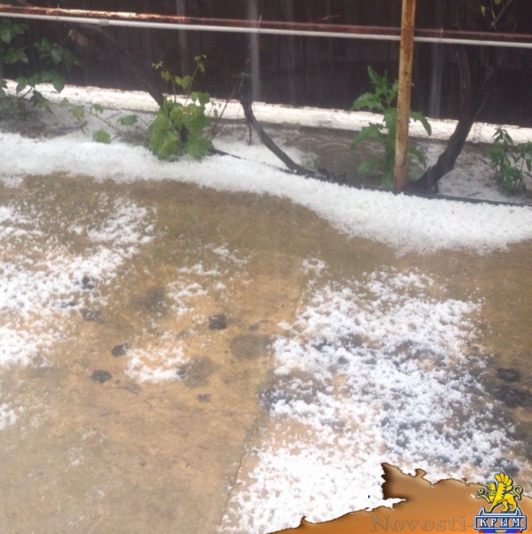 Симферопольский район и столицу Крыма засыпало градом (ВИДЕО) - «Симферополь» Симферопольский район и столицу Крыма засыпало градом (ВИДЕО) - «Симферополь»