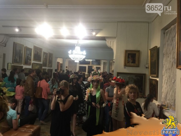 В Симферополе прошла традиционная международная акция «Ночь музеев» (ФОТО) - «Симферополь» В Симферополе прошла традиционная международная акция «Ночь музеев» (ФОТО) - «Симферополь»