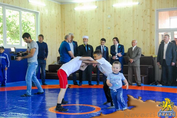 В микрорайоне Фонтаны Симферополя появился спортзал (ФОТО) - «Симферополь»