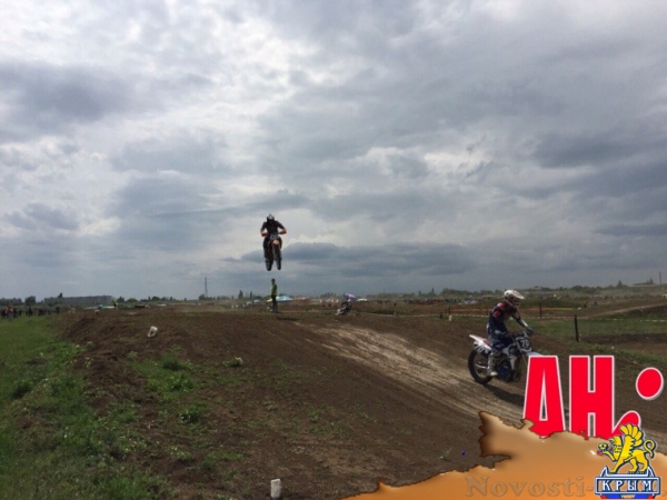 Мотогонщики из Керчи приехали домой с медалями - «Керчь» Мотогонщики из Керчи приехали домой с медалями - «Керчь»