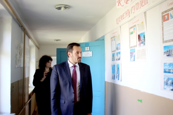 Выделенные помещения для Красногвардейского терподразделения Госкомрегистра должны быть, в первую очередь, комфортными для заявителей — Александр Спиридонов - «Госкомрегистр»