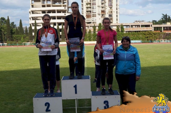 Призёры первого этапа восьмой летней Спартакиады учащихся России по лёгкой атлетике определены в Ялте (ФОТО) - «Спорт Крыма» Призёры первого этапа восьмой летней Спартакиады учащихся России по лёгкой атлетике определены в Ялте (ФОТО) - «Спорт Крыма»