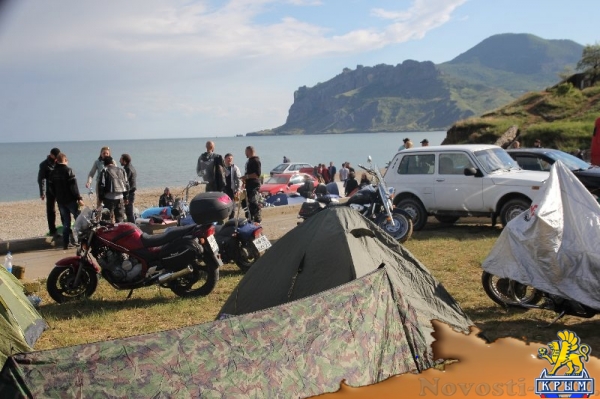 В крымском Коктебеле собрались байкеры из России, Новороссии и Украины (ФОТО) - «Общество Крыма»