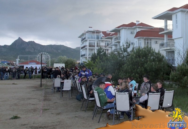 В крымском Коктебеле собрались байкеры из России, Новороссии и Украины (ФОТО) - «Общество Крыма»