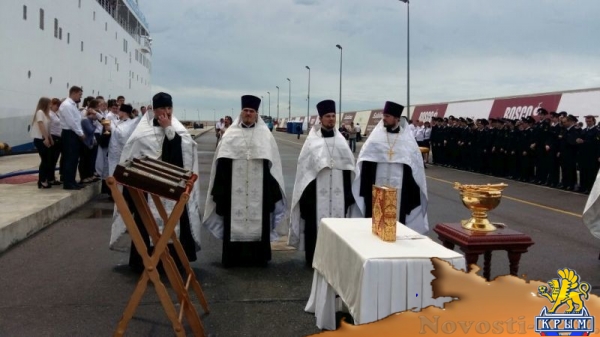 Сочинские священнослужители освятили круизный лайнер «Князь Владимир» - «Новости Крыма»