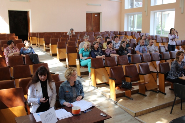 Александр Спиридонов: Крымским муниципалитетам необходимо перейти на электронную подачу документов в Госкомрегистр до конца 2017 года - «Госкомрегистр»