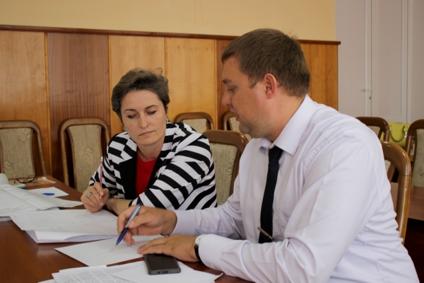 Председатель Госкомрегистра провел выездные приемы граждан в Красноперекопске и Джанкое - «Госкомрегистр»