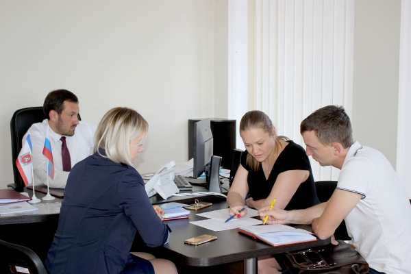 Специалисты Госкомрегистра оказывают содействие в оформлении 370 га земли для посадки виноградников в Бахчисарайском районе - «Госкомрегистр»