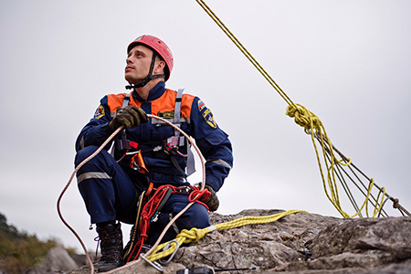 Спасатели «КРЫМ-СПАС» продолжают готовиться к первенству по пятиборью - «МЧС» Спасатели «КРЫМ-СПАС» продолжают готовиться к первенству по пятиборью - «МЧС»