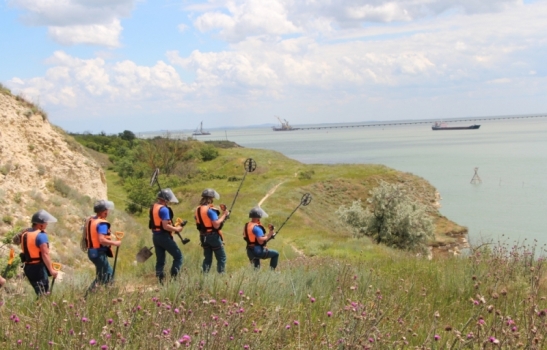 Для разминирования крепости Керчь в Крым снова прибывают специалисты Центра по проведению спасательных операций особого риска «Лидер» - «МЧС» Для разминирования крепости Керчь в Крым снова прибывают специалисты Центра по проведению спасательных операций особого риска «Лидер» - «МЧС»